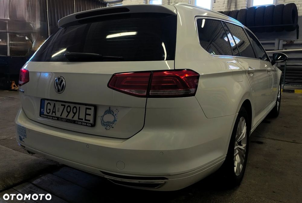 Volkswagen Passat - 6