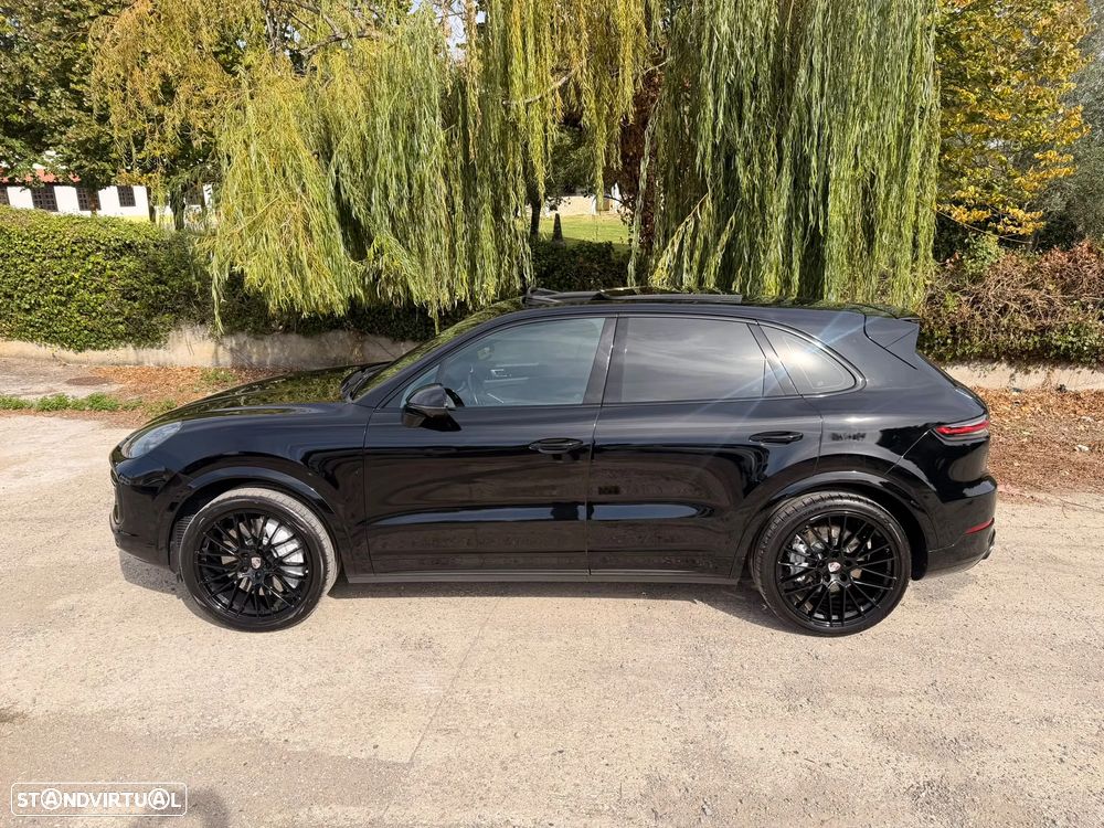 Porsche Cayenne Turbo - 5