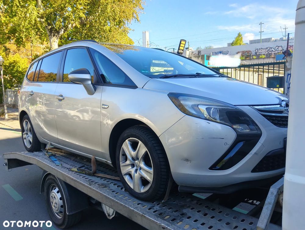Opel Zafira - 1