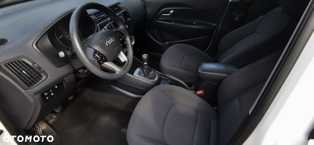 Kia Rio 1.2 Edition 7 - 14