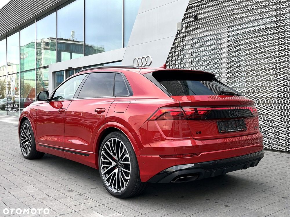 Audi Q8 - 8