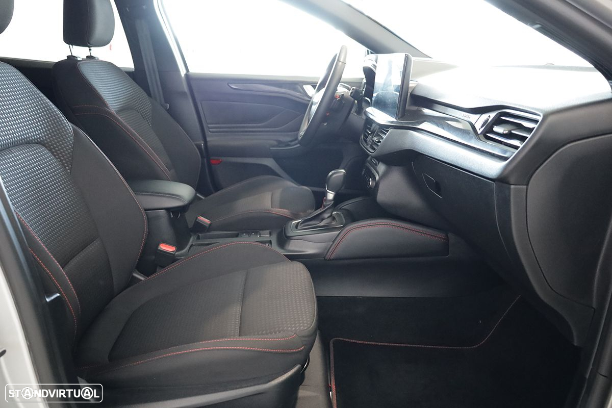 Ford Focus 1.0 EcoBoost MHEV ST-Line Aut. - 19