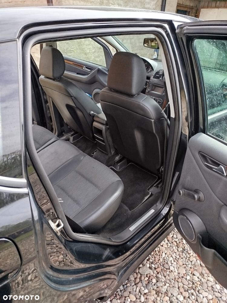 Mercedes-Benz Klasa A 170 BlueEFFICIENCY Avantgarde - 8