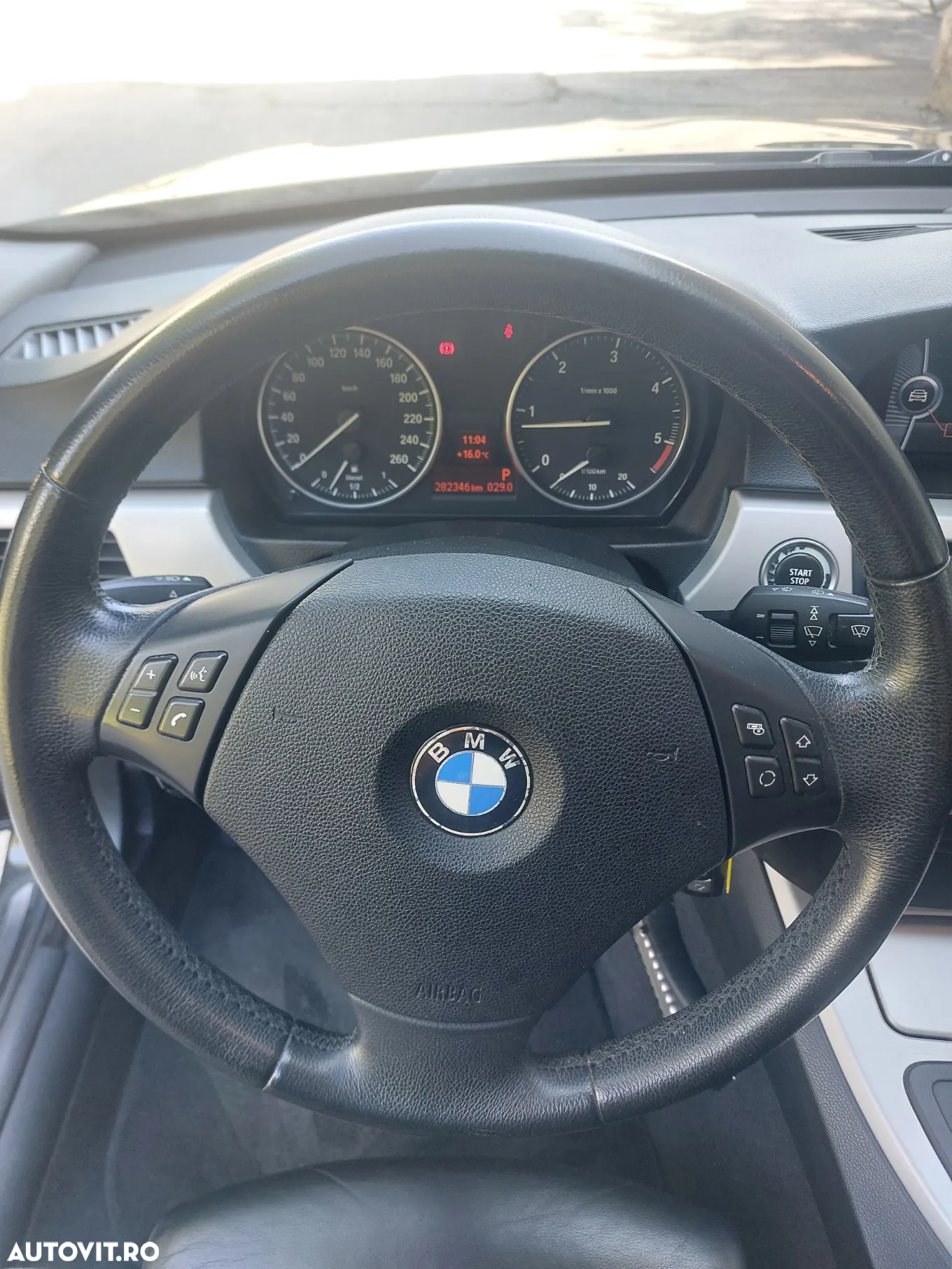 BMW Seria 3 318d DPF Touring Aut. - 5