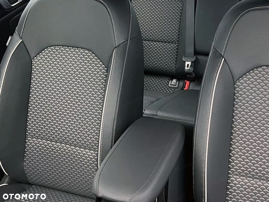 Kia Ceed 1.5 T-GDI Tribute DCT - 12
