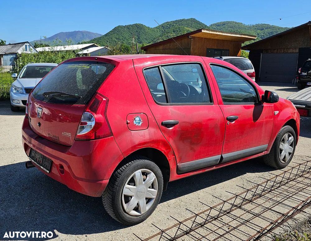 Dacia Sandero - 6