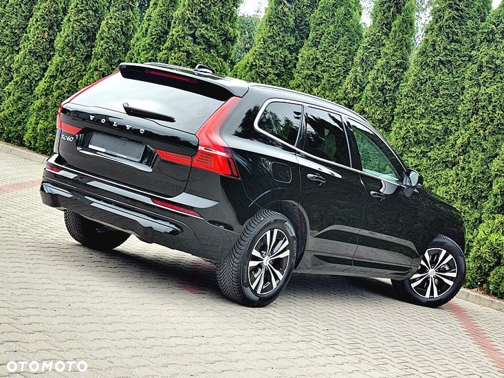 Volvo XC 60 B4 D Geartronic Momentum Pro - 10