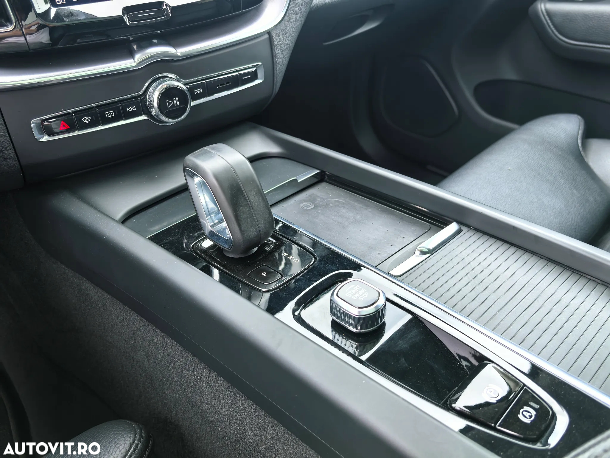 Volvo XC 60 T8 AWD Recharge Geartronic Inscription - 20