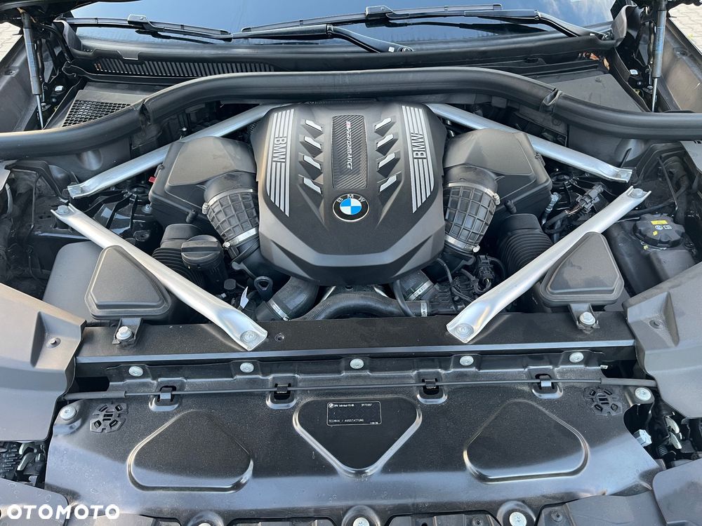 BMW X6 M50i - 13