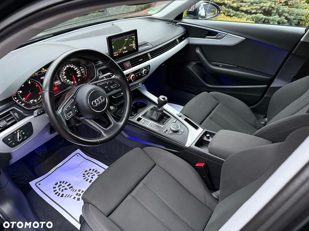 Audi A4 Avant 2.0 TDI DPF S line Sportpaket - 12