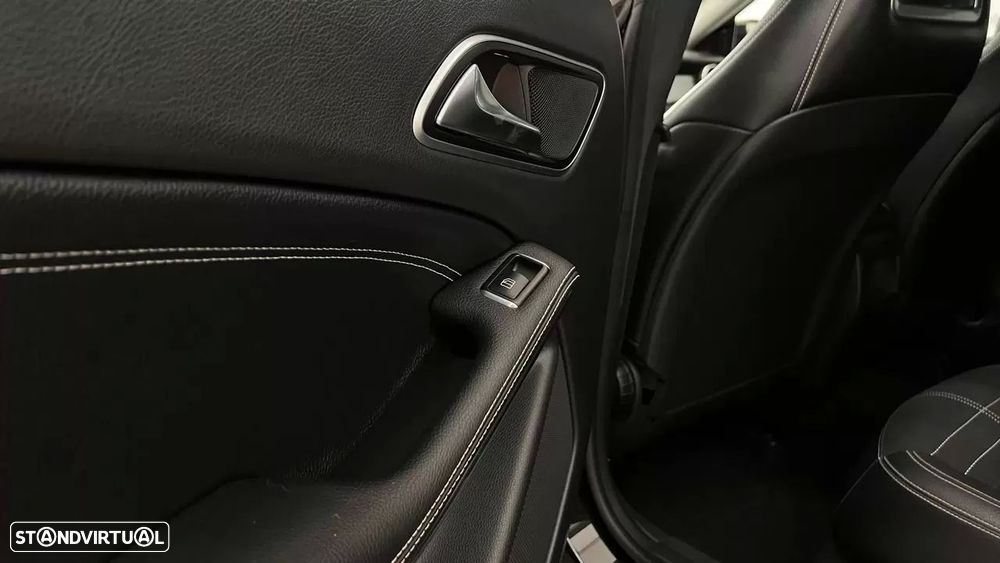 Mercedes-Benz CLA 180 d Shooting Brake Urban - 30