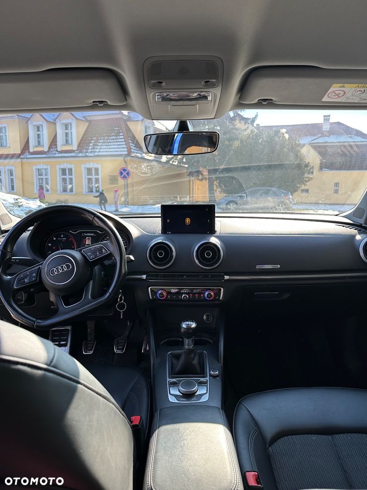 Audi A3 Sportback 2.0 TDI design - 9