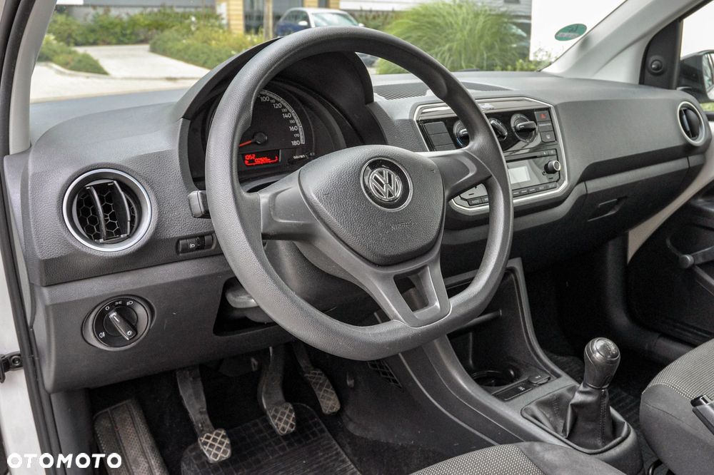 Volkswagen up! - 9