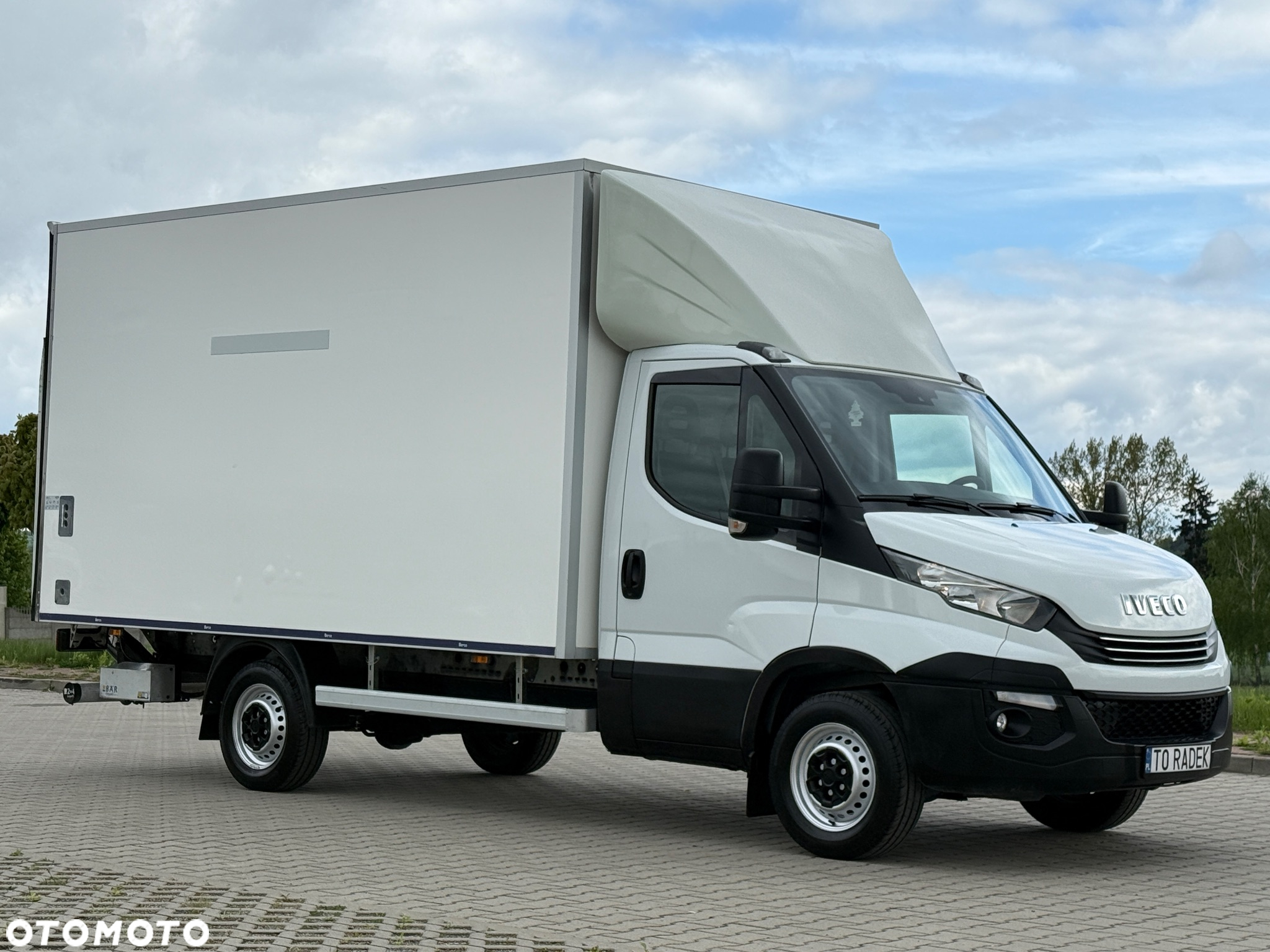 Iveco DAILY 35-160 160KM Hi Matic *Resor+Poduszka* 8 E.Palet Kontener * Izoterma +Winda 750KG BOGATA Opcja Wyposażenia!!! - 2