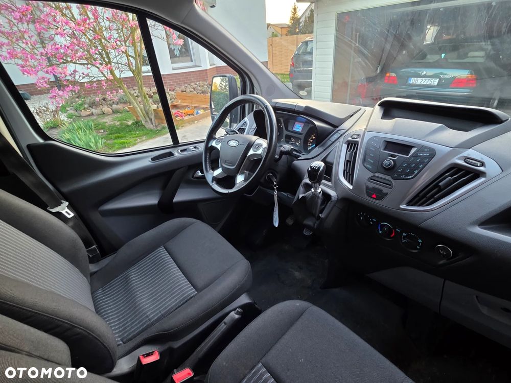 Ford TRANSIT CUSTOM - 7
