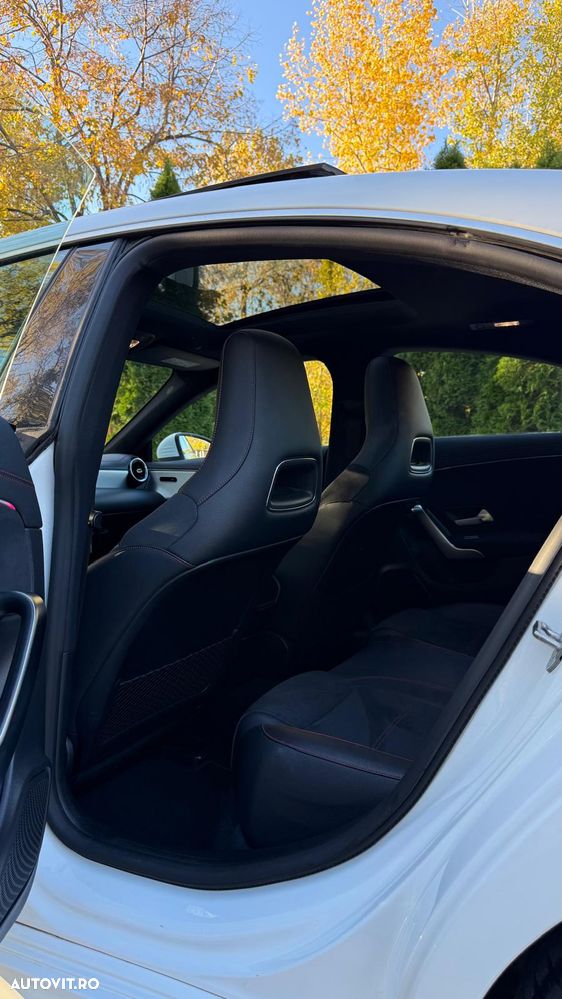 Mercedes-Benz CLA 220 4Matic 8G-DCT Edition AMG Line - 11