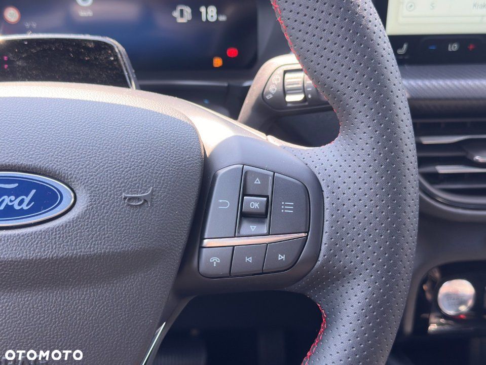 Ford Kuga - 17