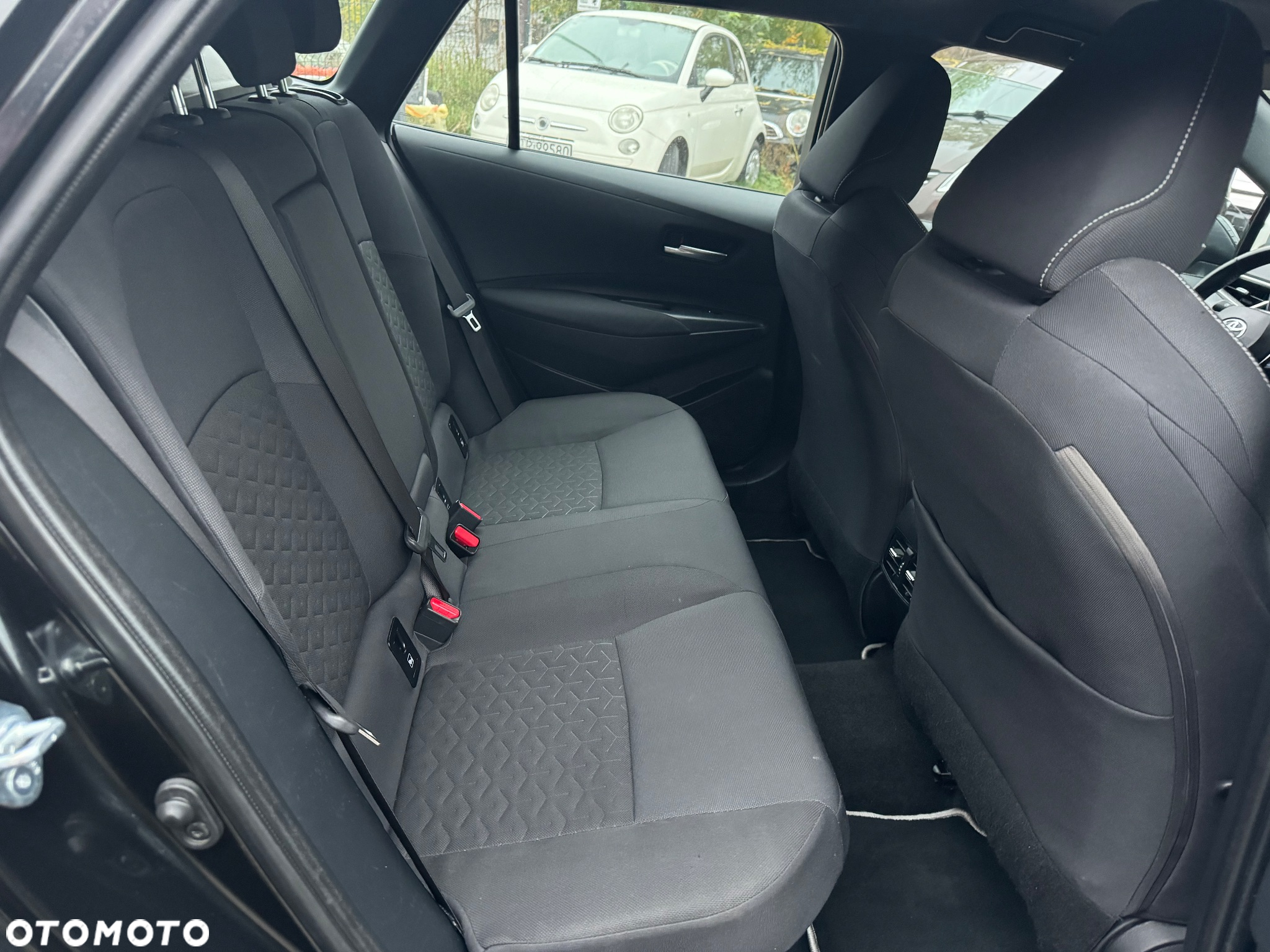 Toyota Corolla - 25