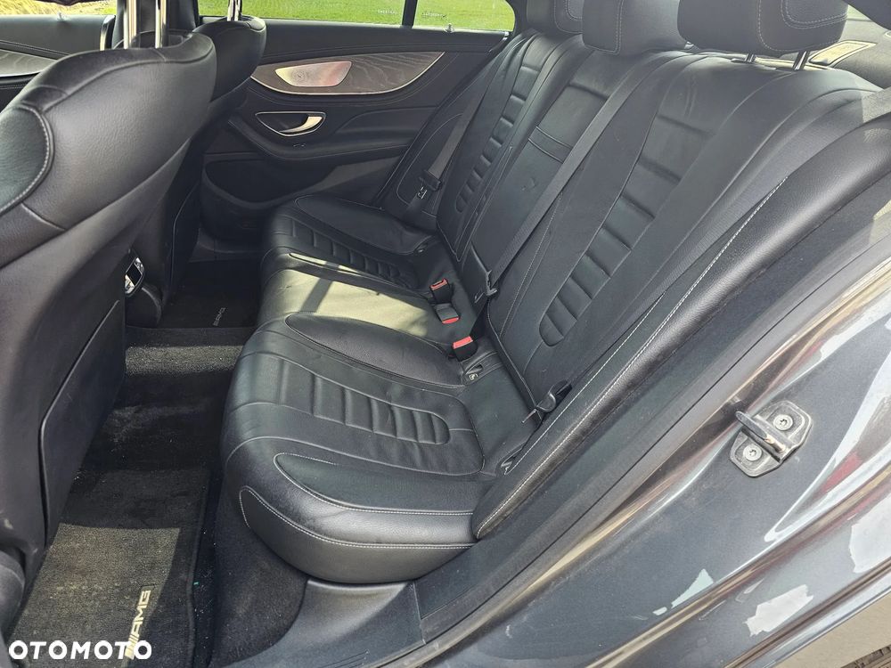 Mercedes-Benz CLS 400 d 4Matic 9G-TRONIC AMG Line - 12