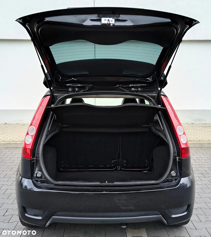 Ford Fiesta 1.6 TDCi Sport - 12
