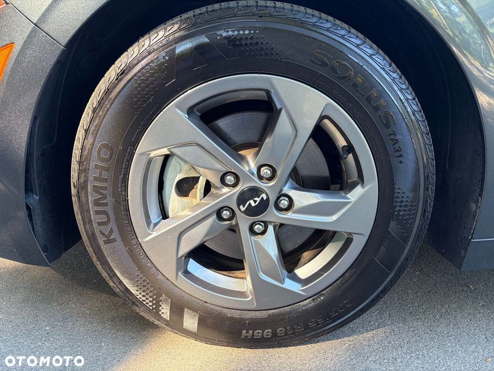 Kia K5 - 28