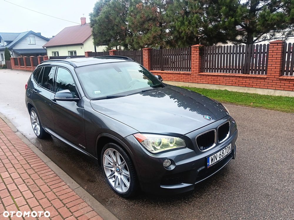 BMW X1 xDrive28i Sport Line - 3