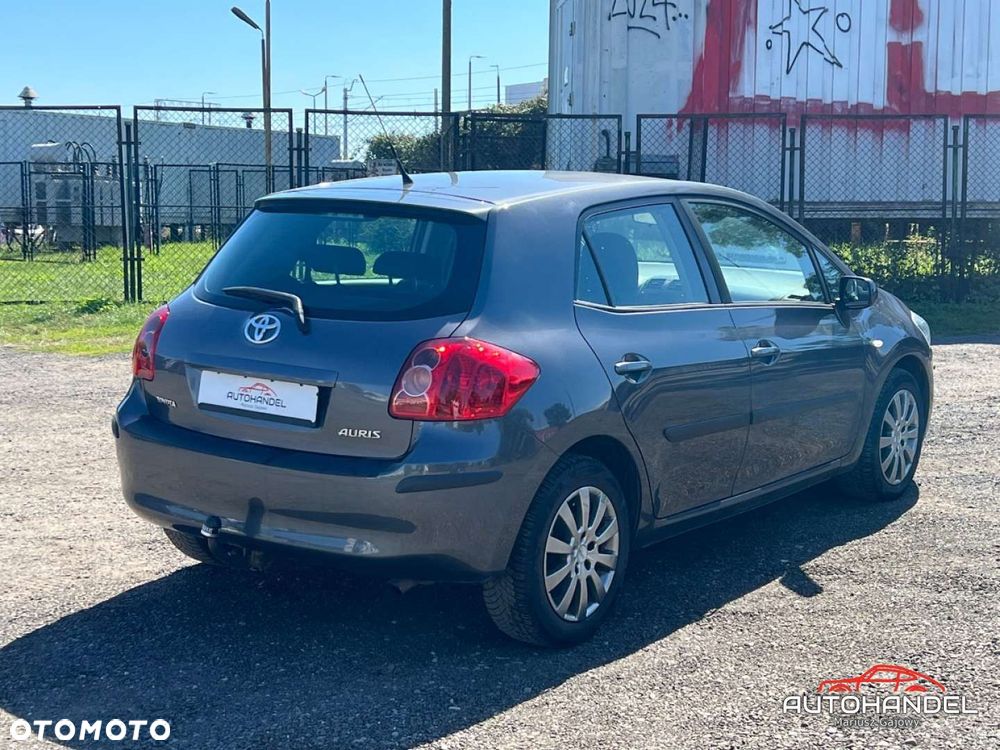 Toyota Auris - 6