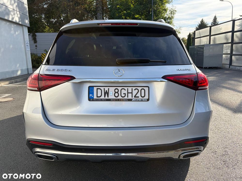 Mercedes-Benz GLE 300 d 4-Matic - 10