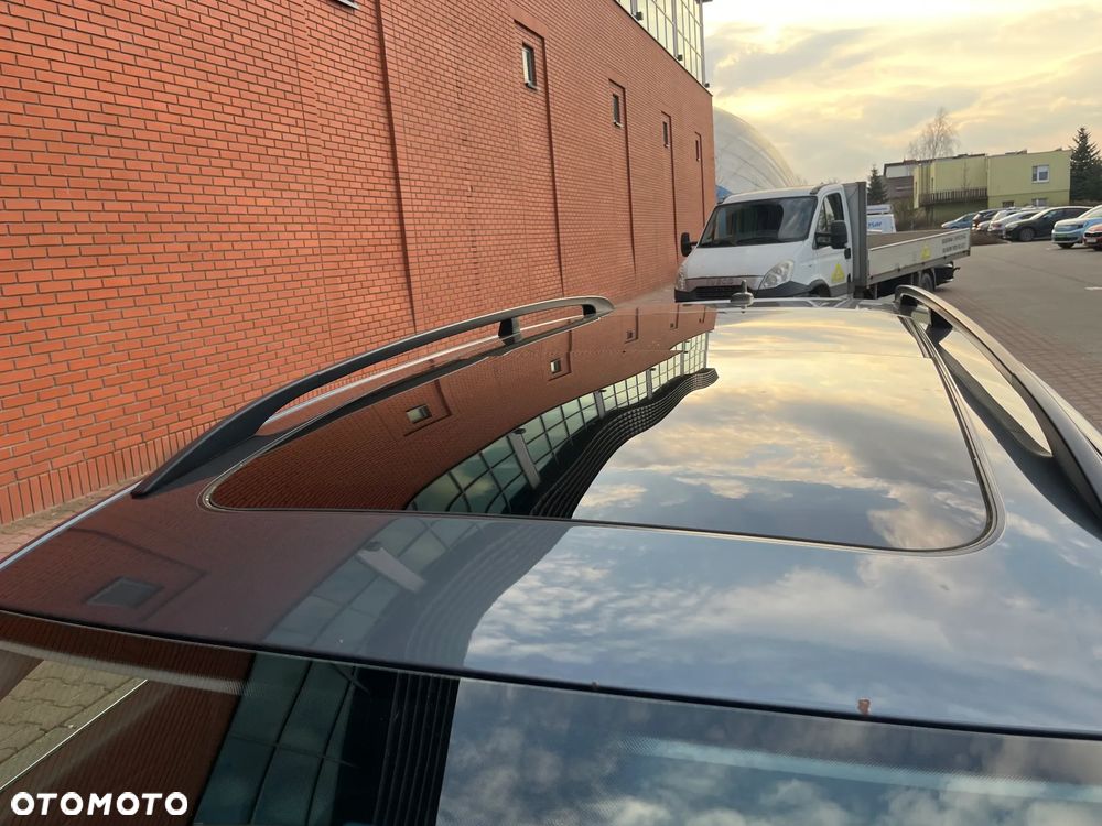 Volkswagen Passat 2.0 TDI Comfortline - 24