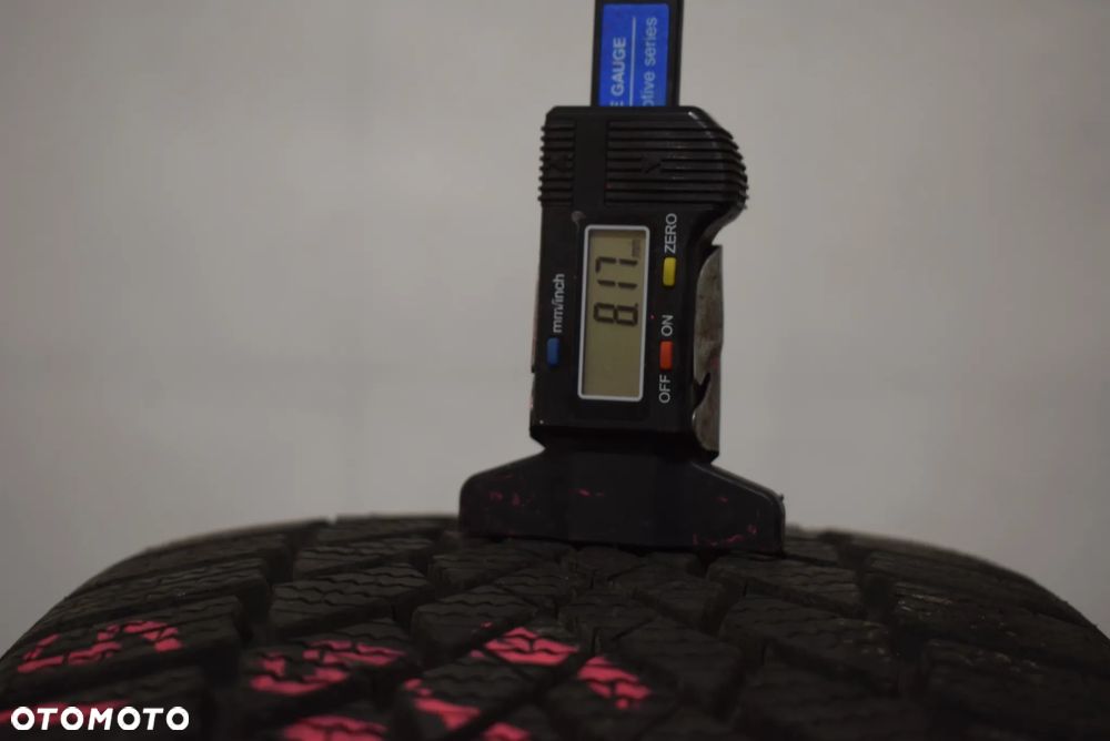 R18 215/45 Bridgestone Blizzak LM 005 - 4