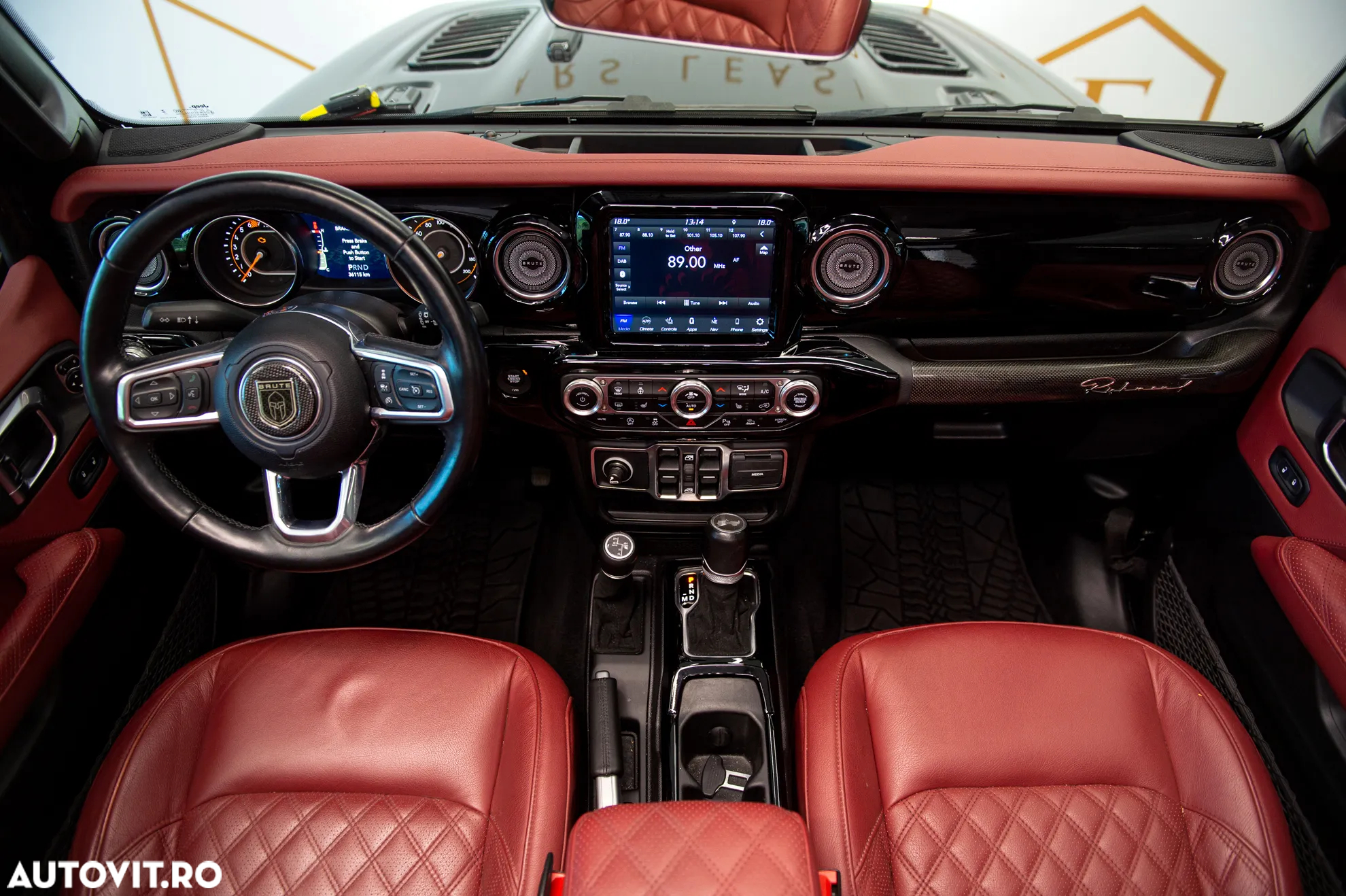 Jeep Wrangler - 10