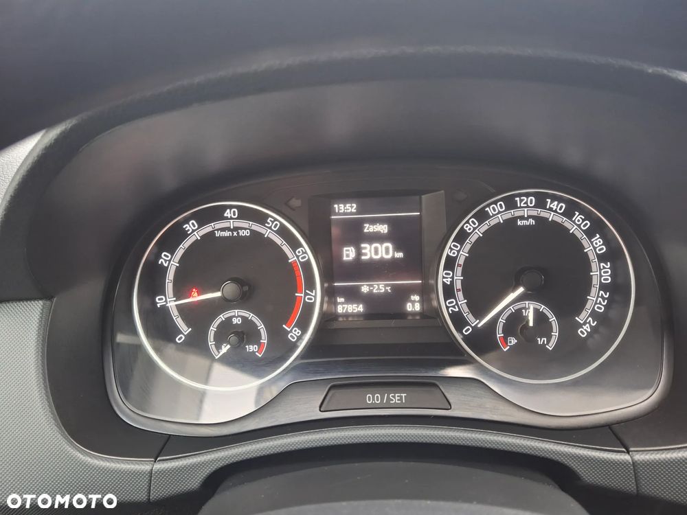 Skoda Fabia 1.0 MPI Joy - 35