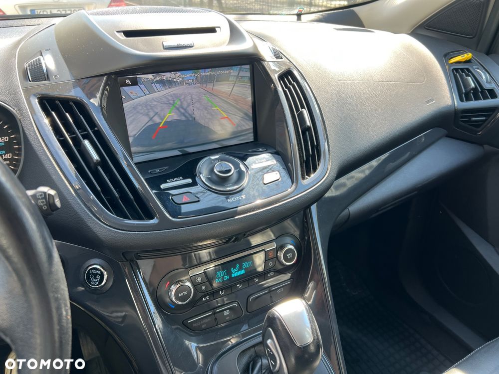 Ford Escape 2.0 EcoBoost AWD Titanium - 14