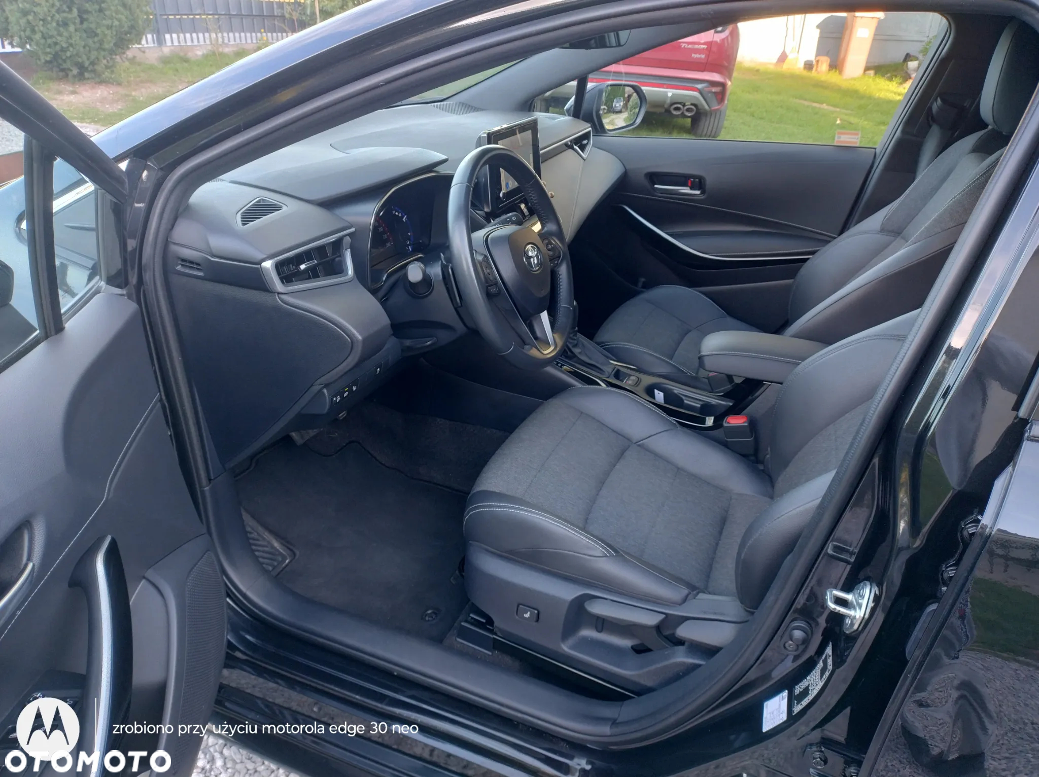 Toyota Corolla 2.0 Hybrid Style - 22