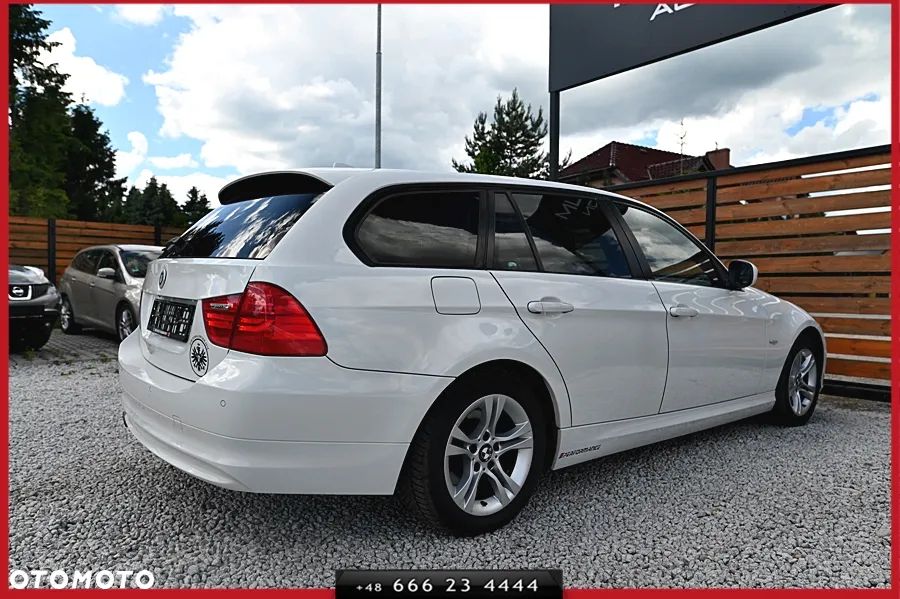 BMW Seria 3 320d DPF Efficient Dynamics Edition Edition Exclusive - 12