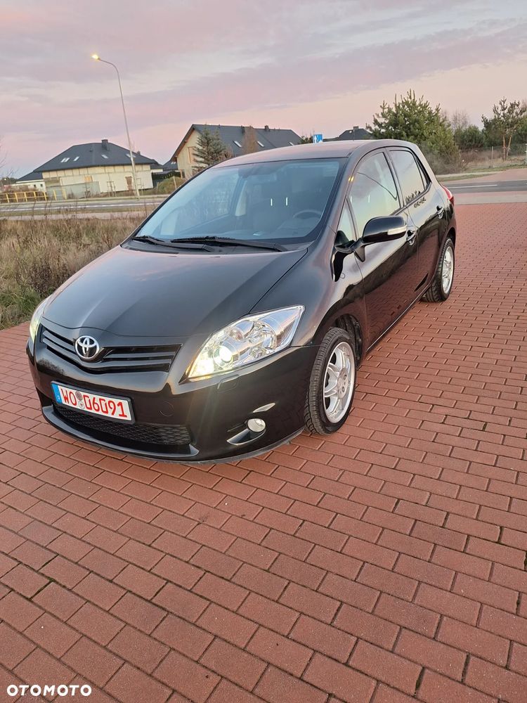 Toyota Auris 1.6 Executive - 9