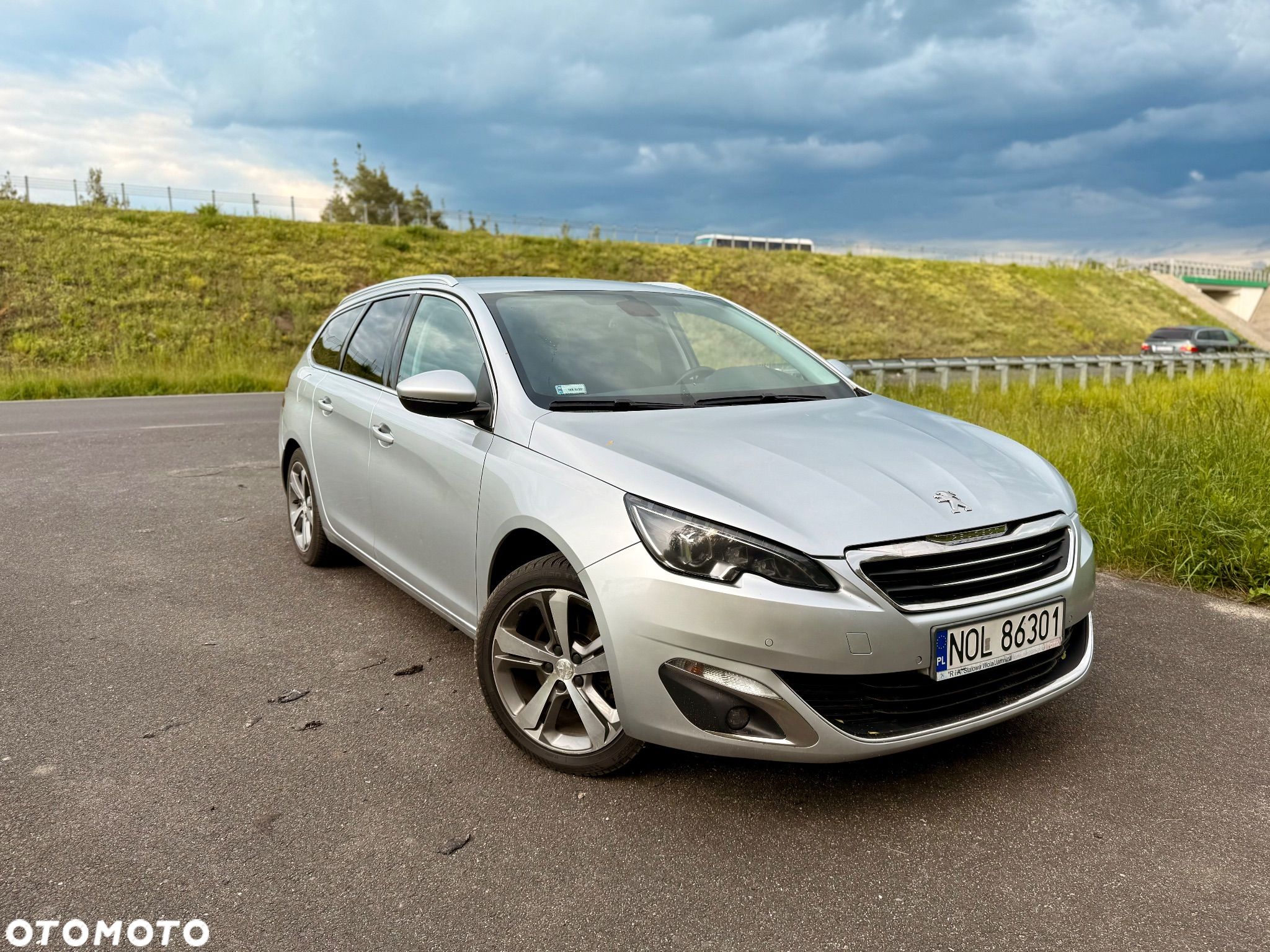 Peugeot 308 - 1