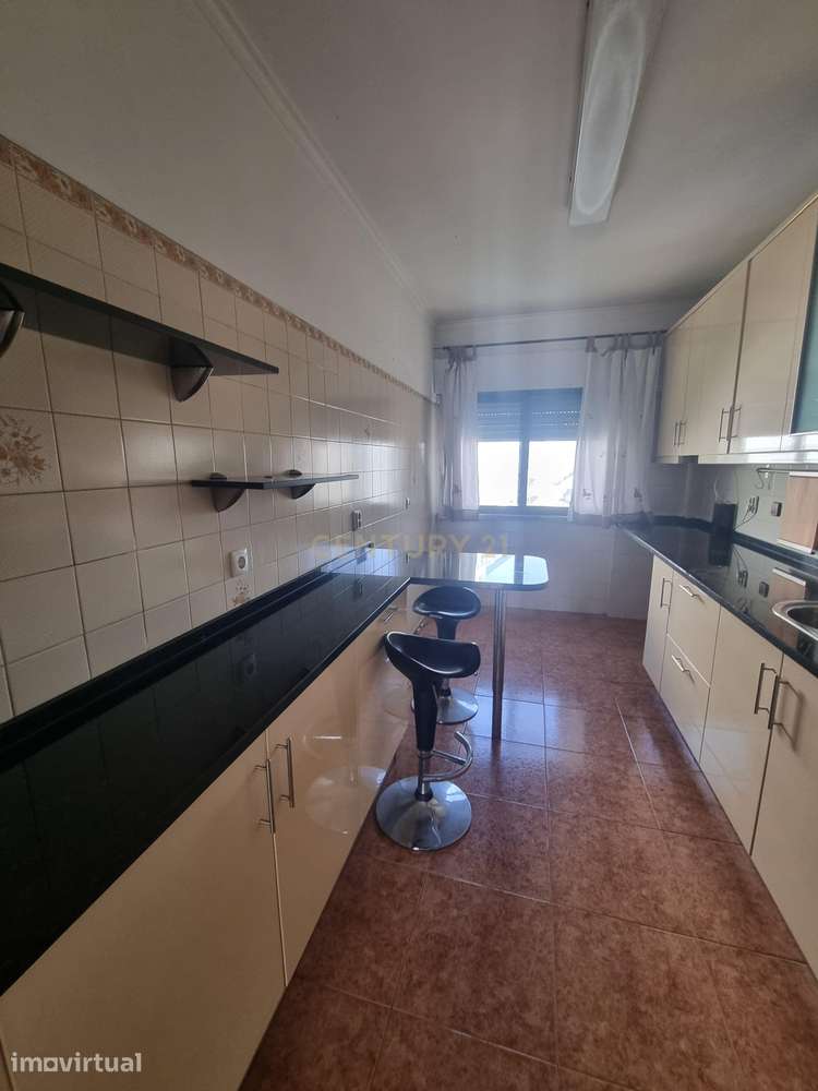 Apartamento T3 em Mina de Água, Amadora - 350.000€ - Grande imagem: 2/34