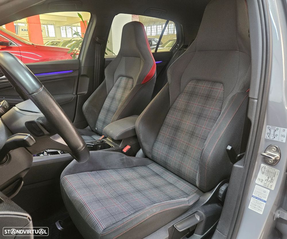 VW Golf 2.0 TSI GTI DSG Performance - 21