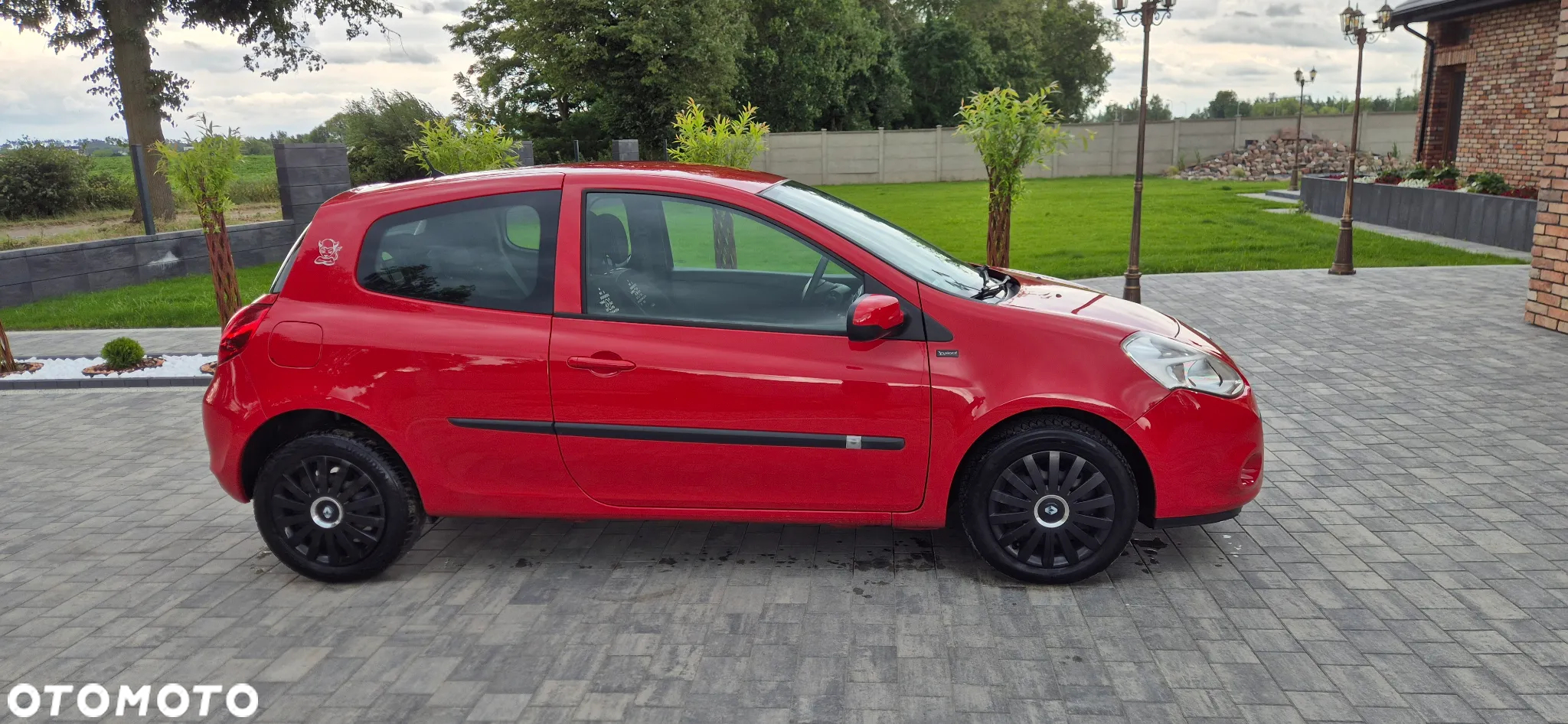 Renault Clio - 9