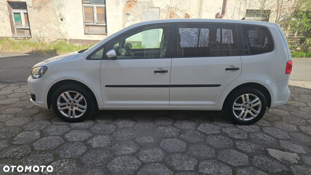 Volkswagen Touran 1.6 TDI DPF BlueMotion Technology Highline - 2