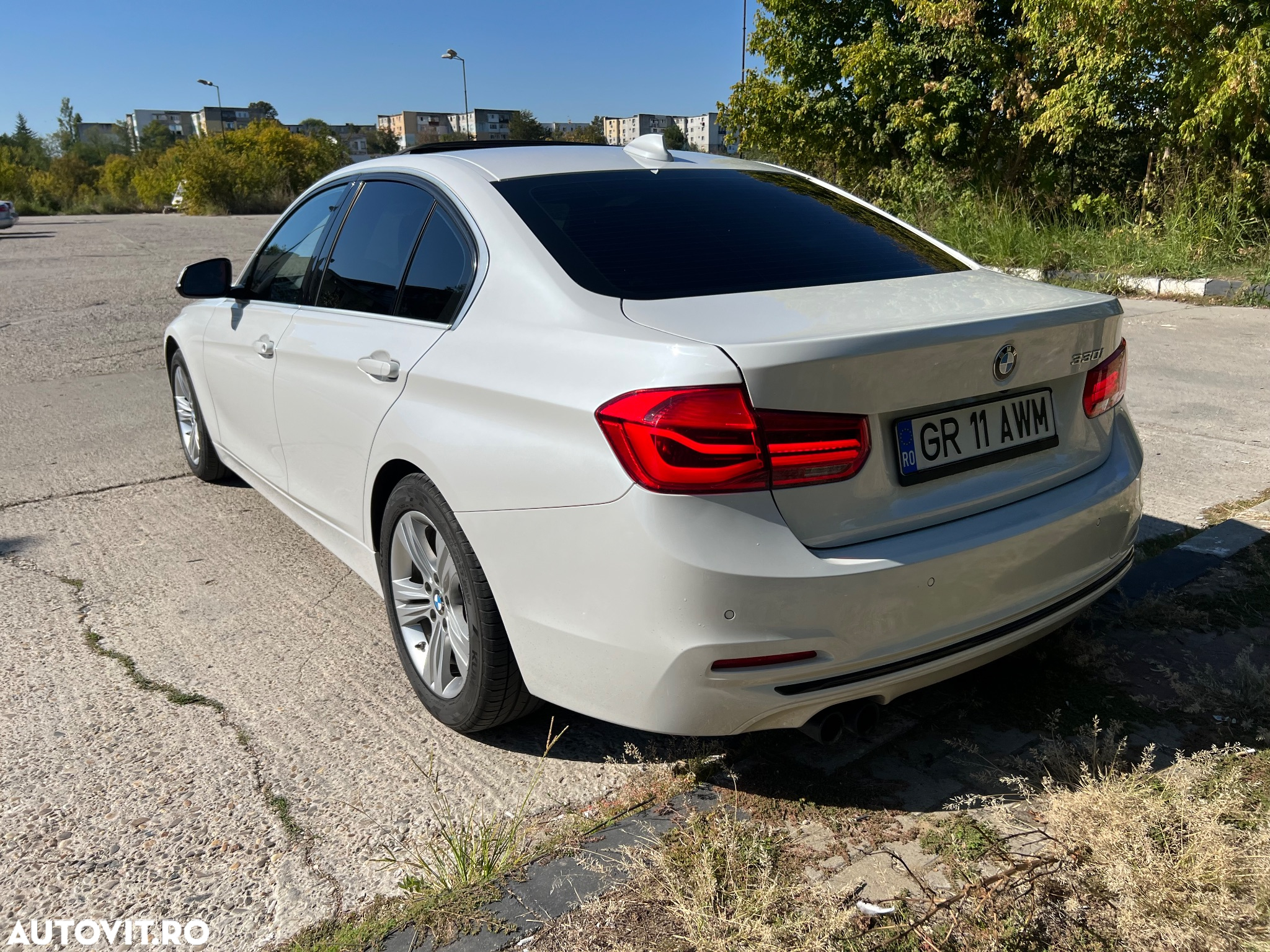 BMW Seria 3 330i Touring Aut. Sport Line - 6