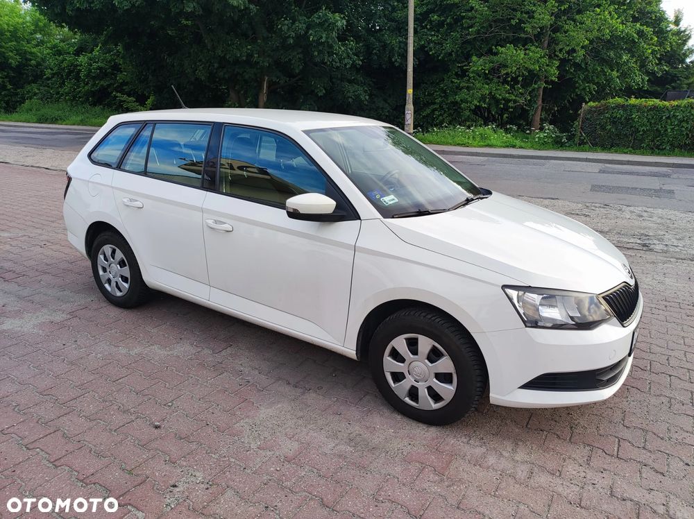 Skoda Fabia 1.2 TSI Active - 2