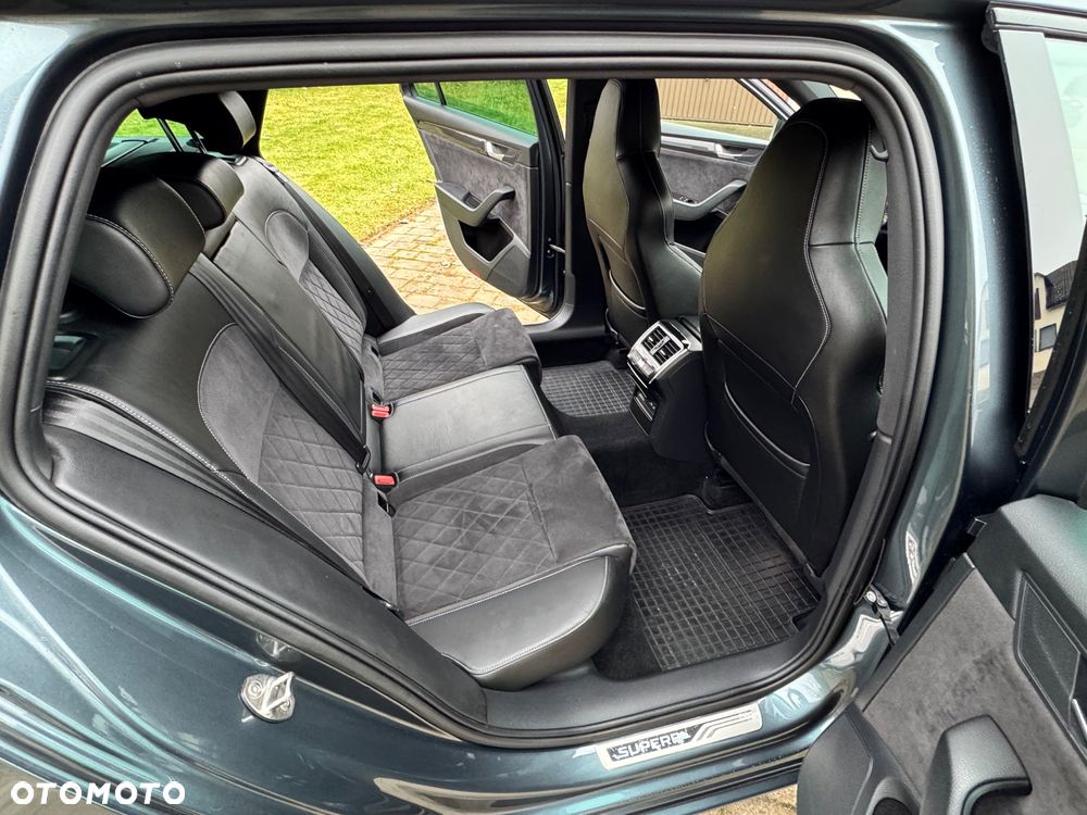 Skoda Superb 2.0 TSI 4x4 Sportline DSG - 18