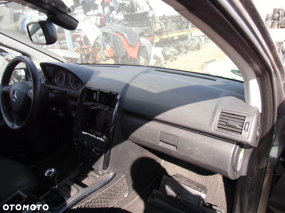 DESKA KONSOLA AIRBAG PASY MERCEDES A KLASA W169