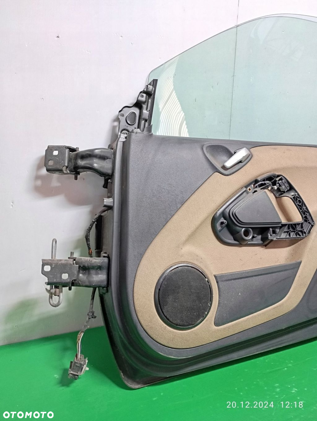 DRZWI PRAWE Z SZYBA PODNOSNIK SZYBY SMART FORTWO II 2 451 07- - 9