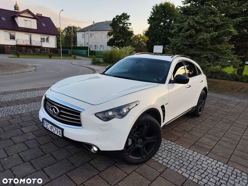 Infiniti Q70 3.0d S - 1