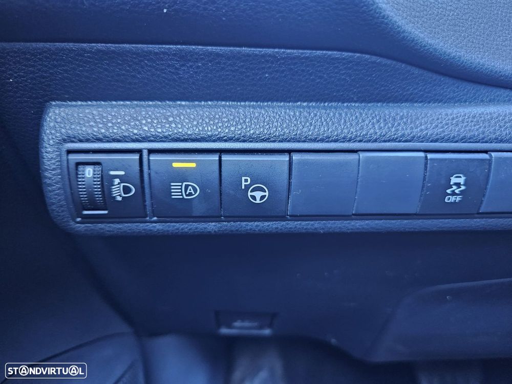 Toyota Corolla 1.8 Hybrid Exclusive - 40