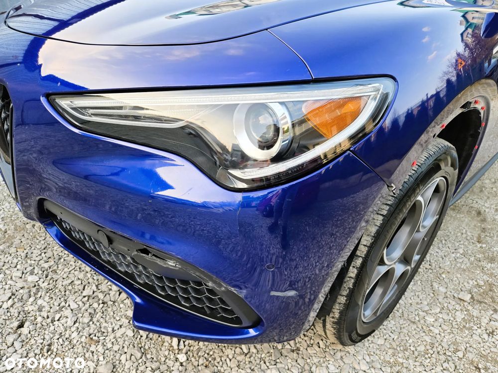 Alfa Romeo Stelvio 2.0 Turbo 16V AT8-Q4 Sprint - 9