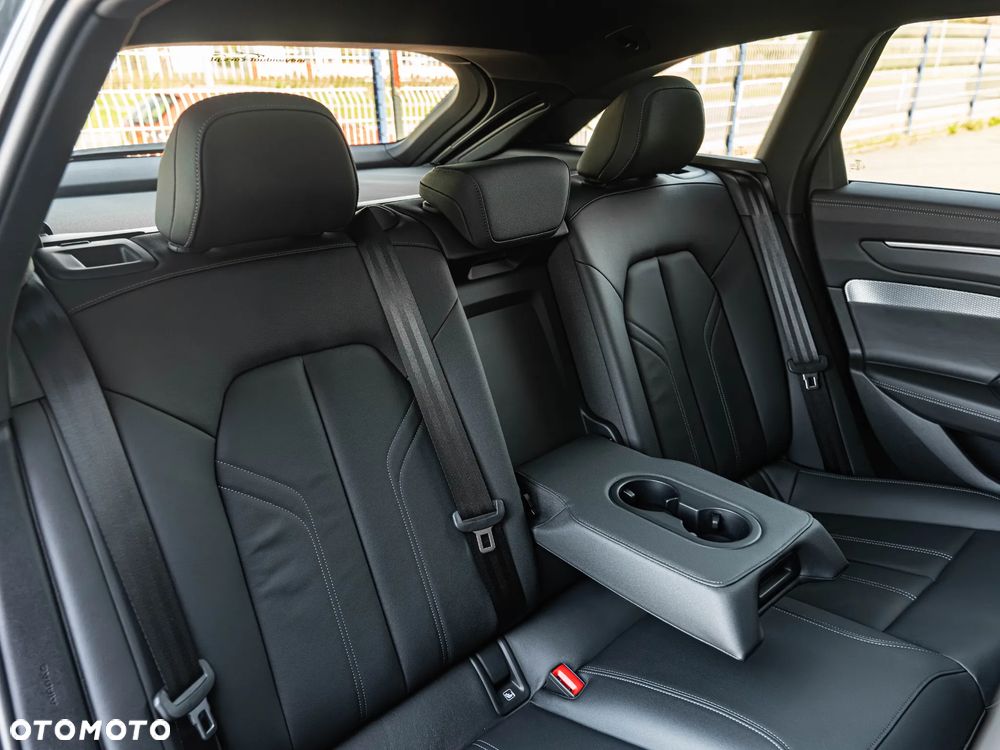 Audi A6 Avant 40 TDI S tronic S line - 26